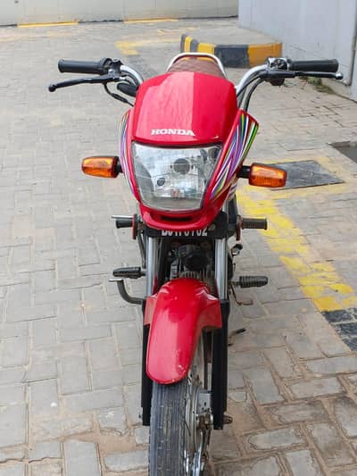 bike sale content me on WhatsApp 03301864975