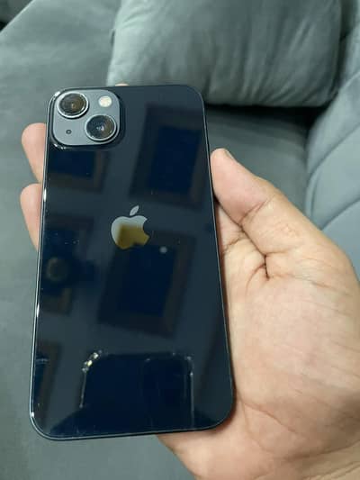 Apple iPhone 13