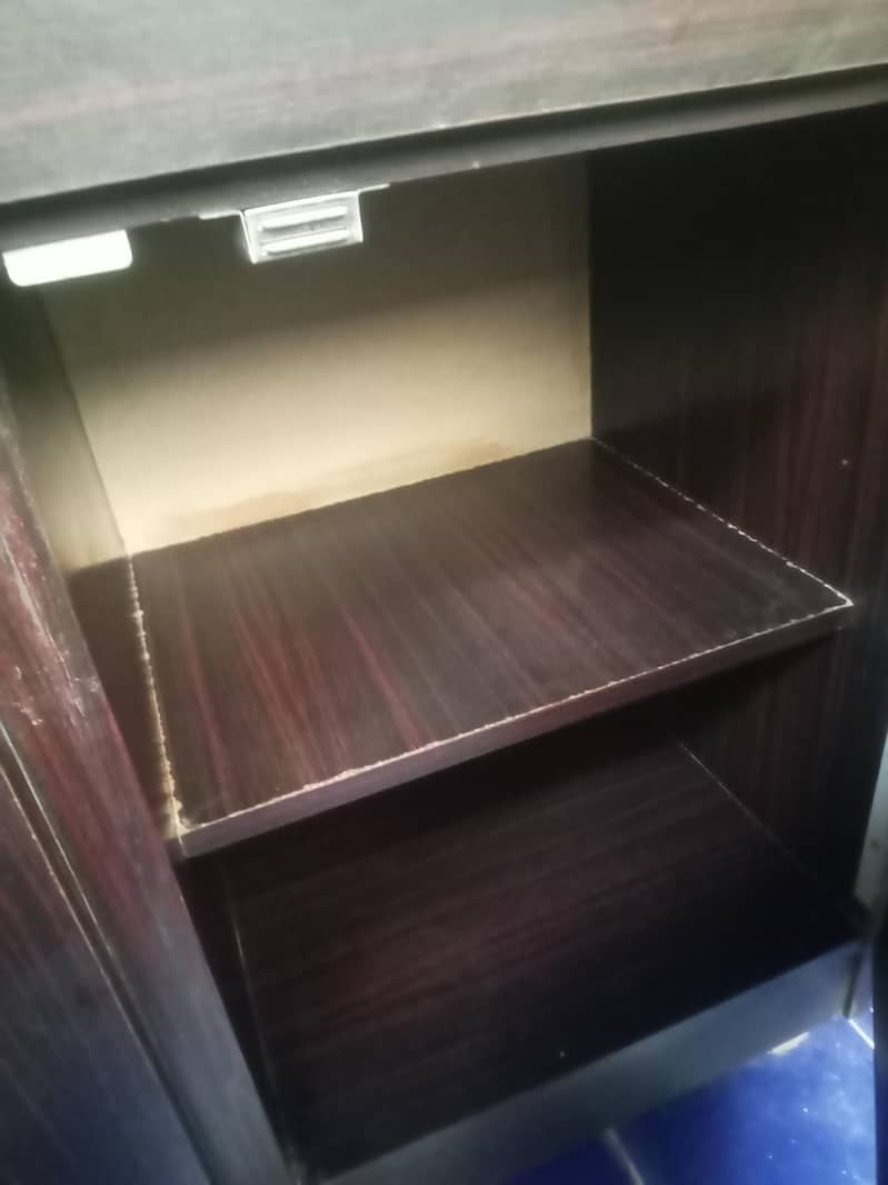 Sideboard With Storage Lamination Without Mirror 3