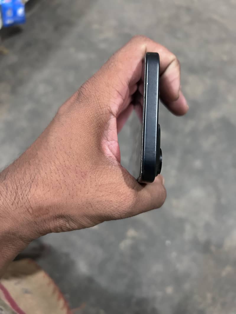 Apple iPhone 15 plus 4