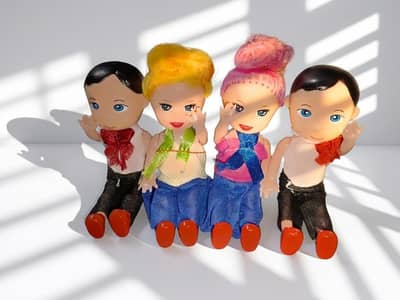 Vintage-Style Mini Doll Set – Cute Toy Collection