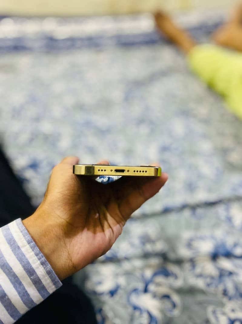 Apple iPhone 12 Pro 3