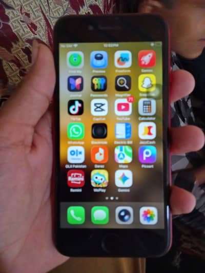 Apple iPhone SE