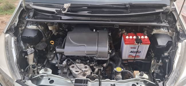 Toyota Vitz 2012