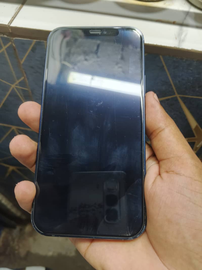 Apple iPhone 12 2