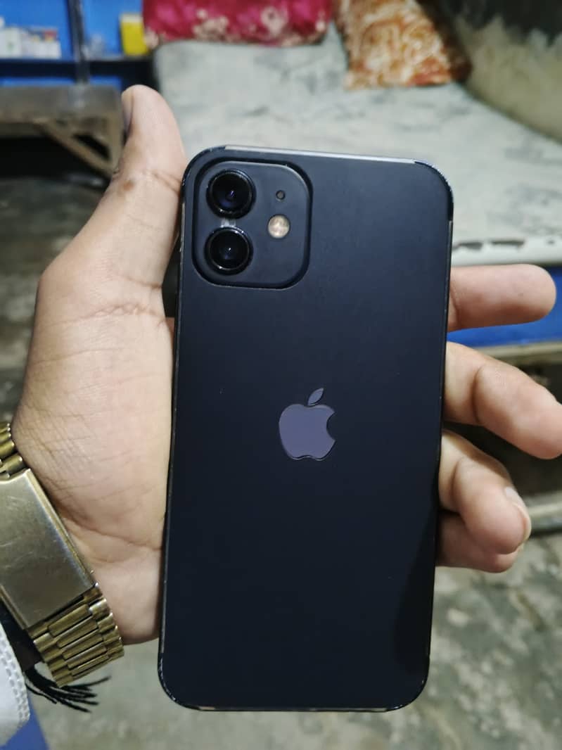 Apple iPhone 12 5