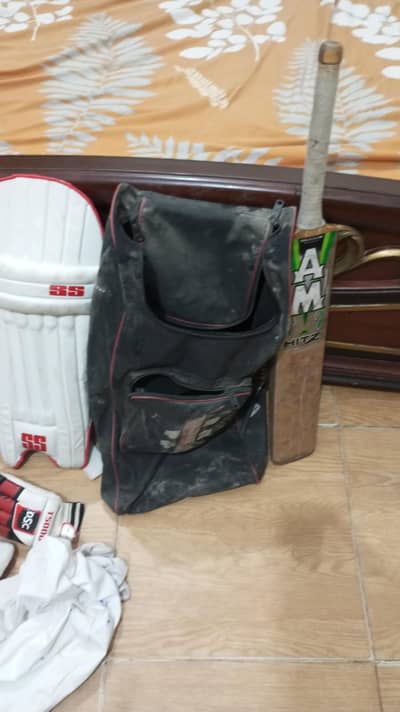 cricket kit ss good condition