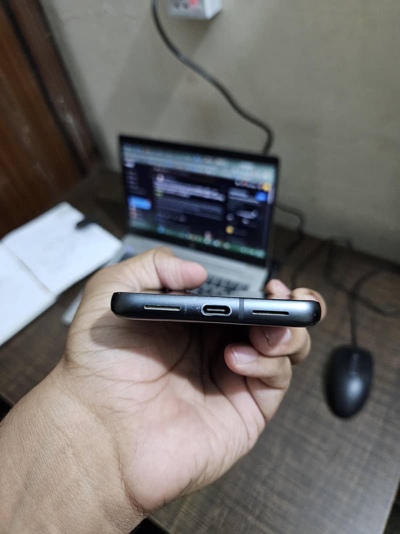 10/10 Google Pixel 8 3