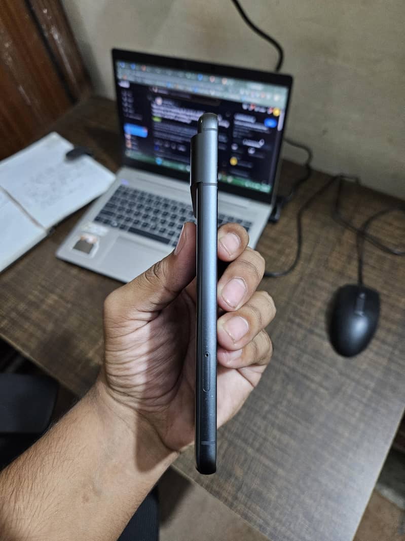 10/10 Google Pixel 8 5