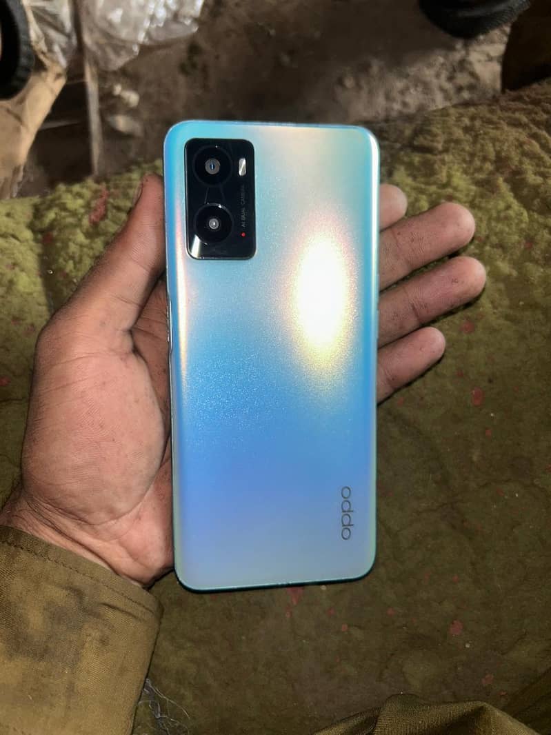 OPPO A76 0