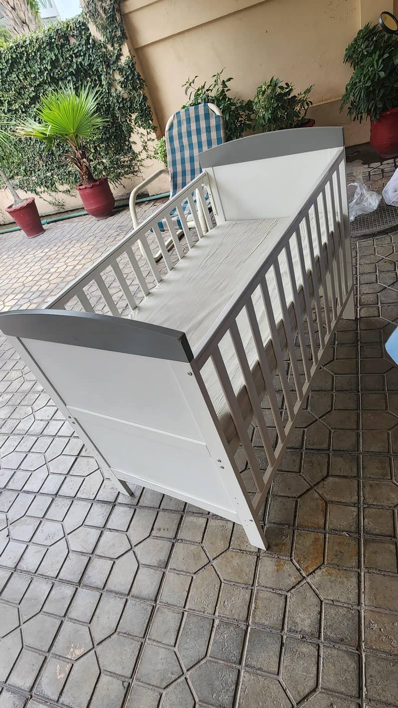 Baby Cot 4