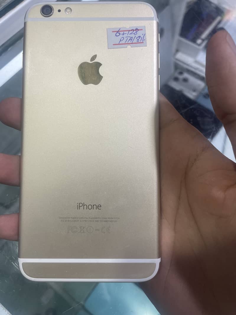 Apple iPhone 6 Plus 0