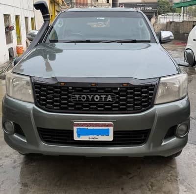 Toyota Hilux 2012