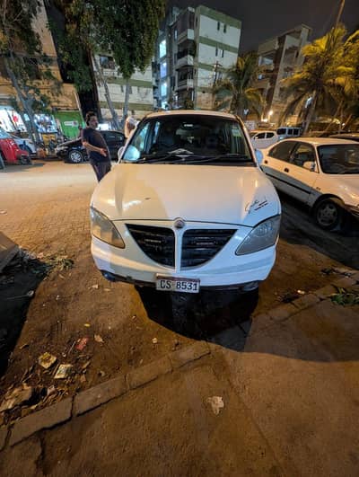 Ssangyong Stavic 2006