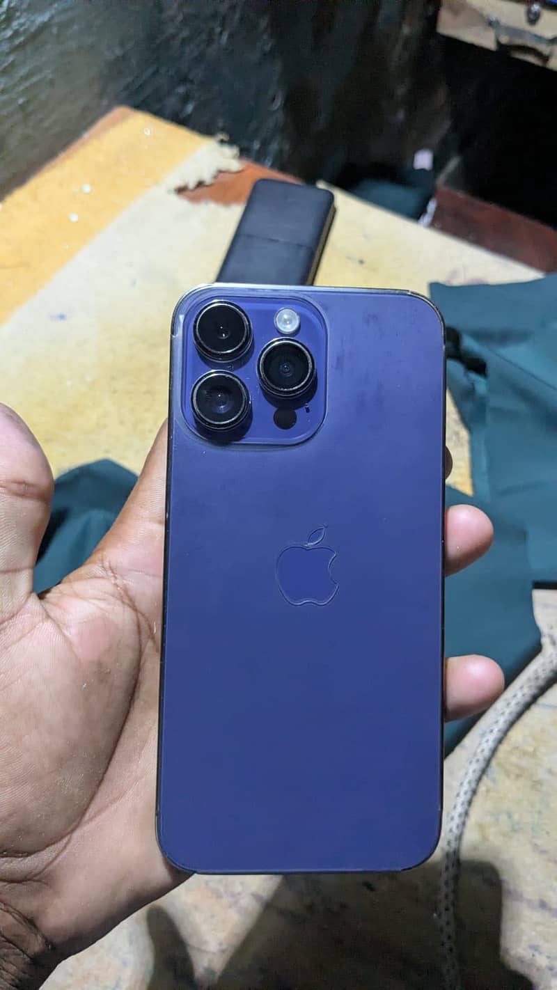 Apple iPhone 14 Pro Max 2