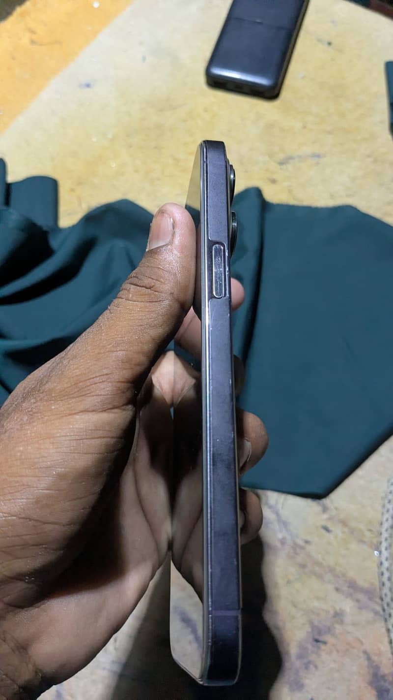 Apple iPhone 14 Pro Max 3