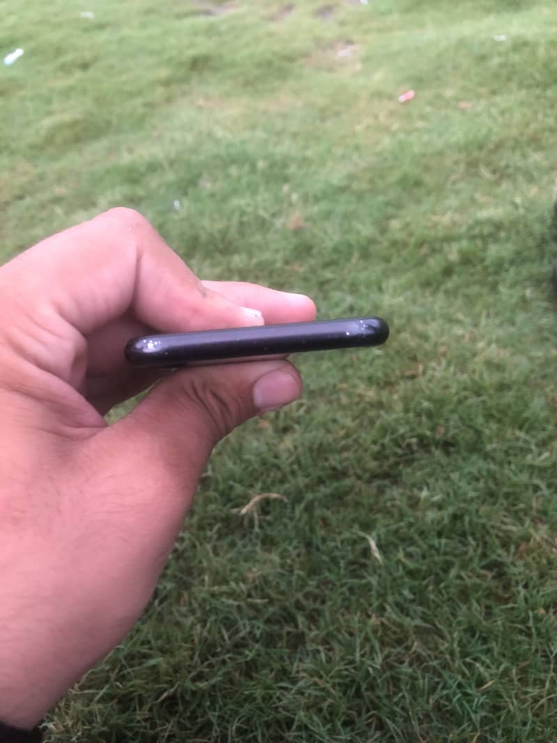 Apple iPhone SE 2