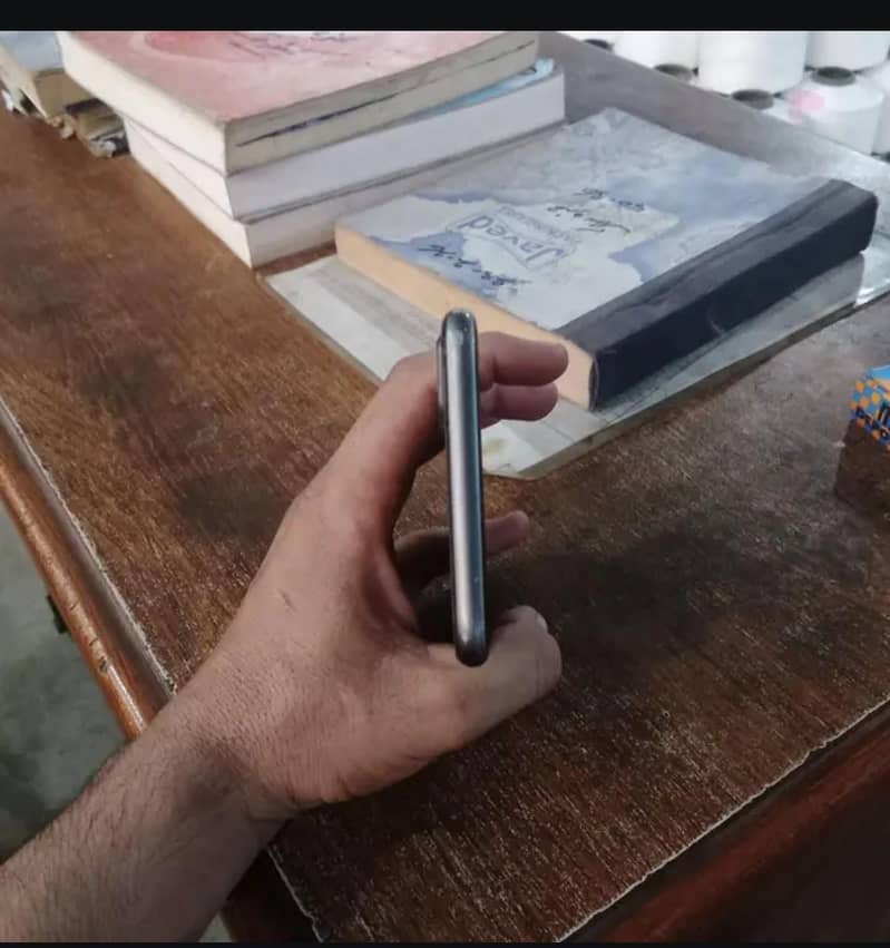 Apple iPhone 8 Plus 2