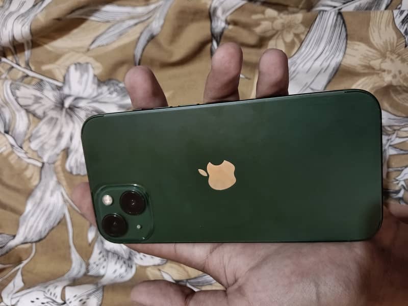 Apple iPhone 13 jv 3