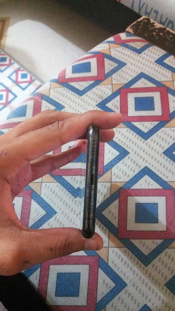 Apple iPhone 11 Pro Max 5