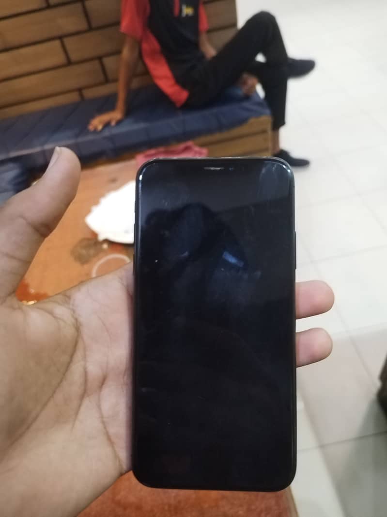 Apple iPhone X 5