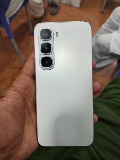 Infinix Hot 60i