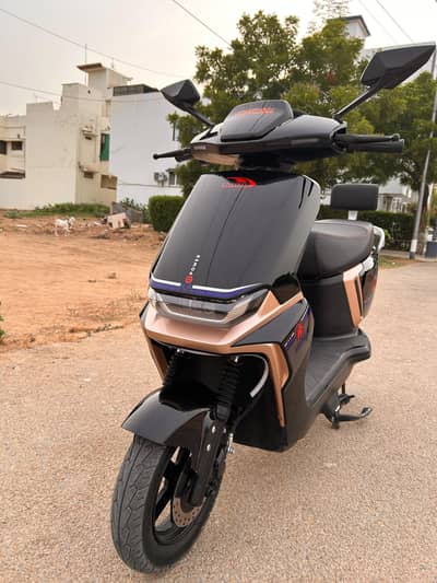 United Electric Smart Pro Scooter