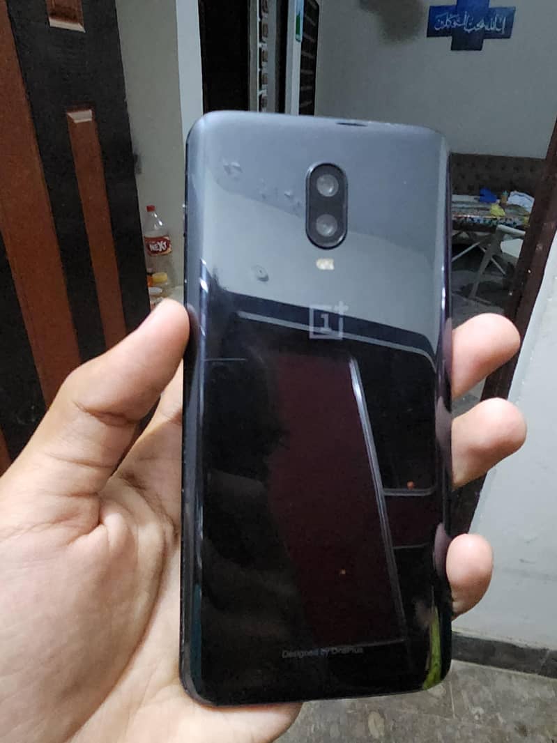 One Plus 6T 1