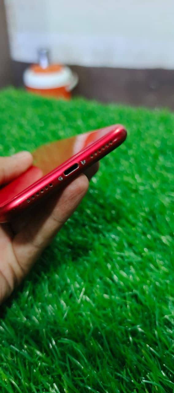 Apple iPhone 11 6