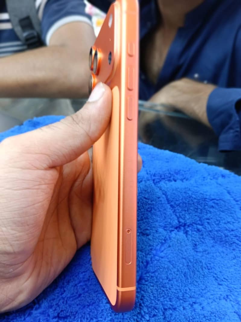 Apple iPhone 17 Pro Max 1