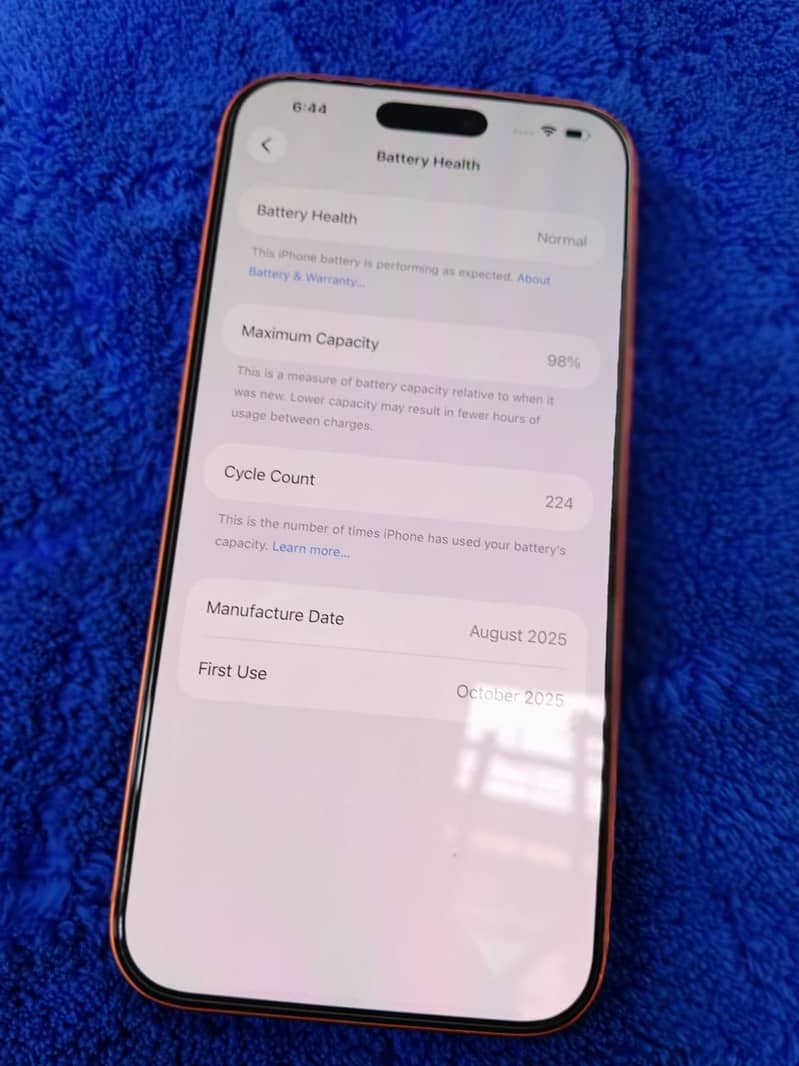 Apple iPhone 17 Pro Max 4