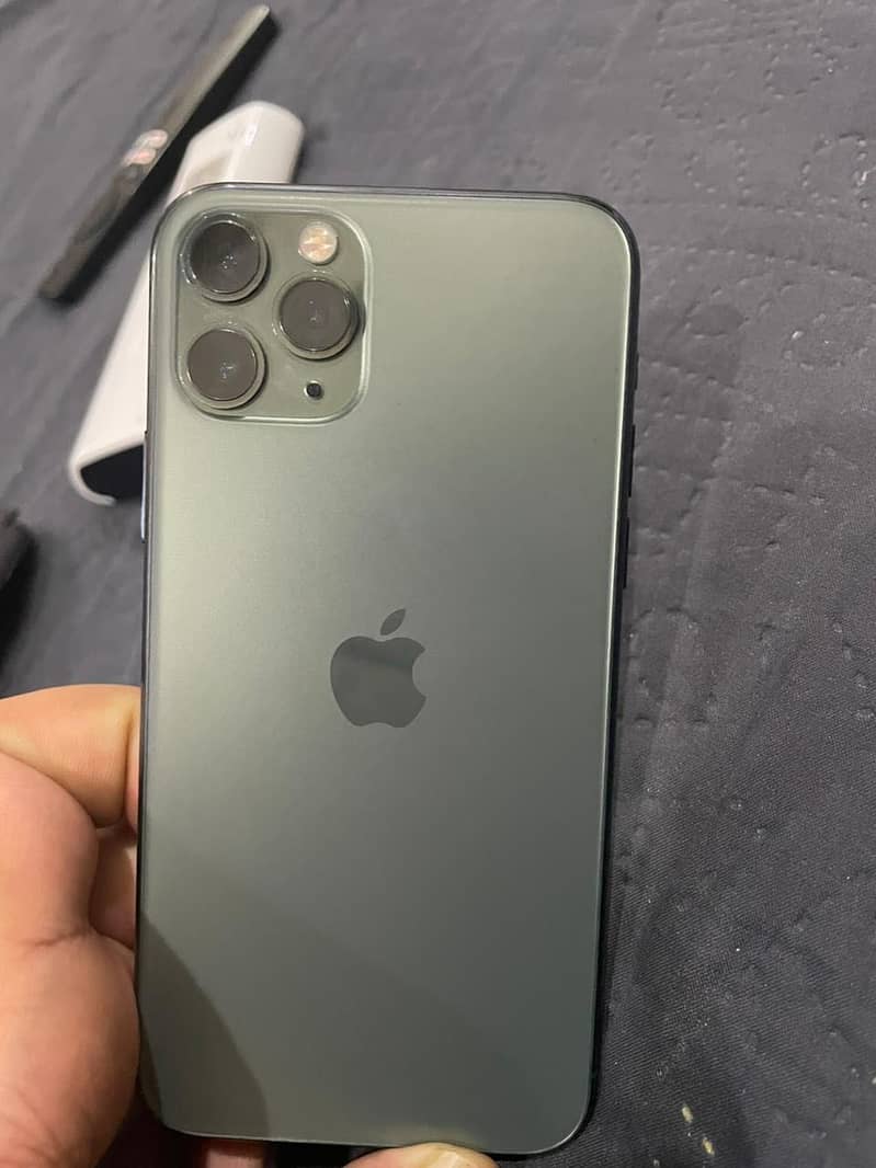 Apple iPhone 11 Pro 1