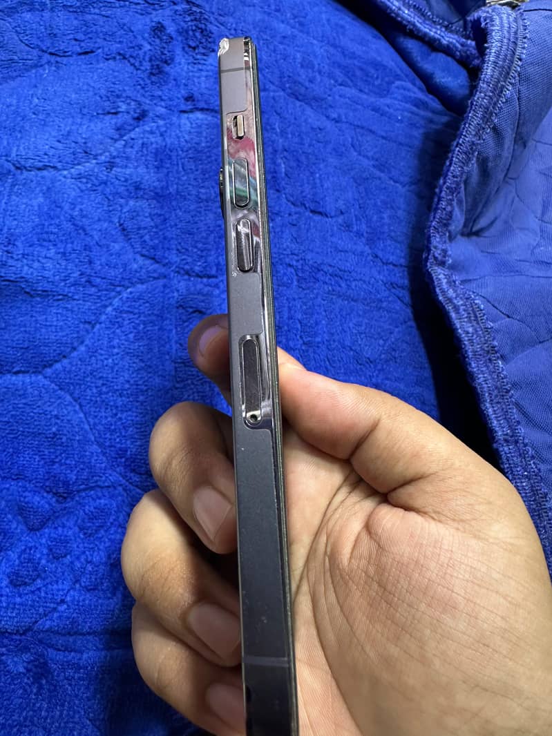 Apple iPhone 14 Pro 4