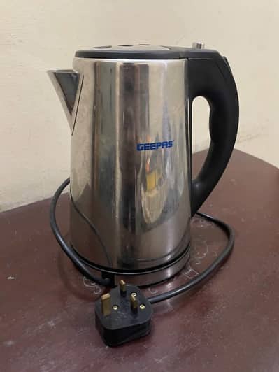 Geepas Electric Tea & Water Kettle – Fully Working