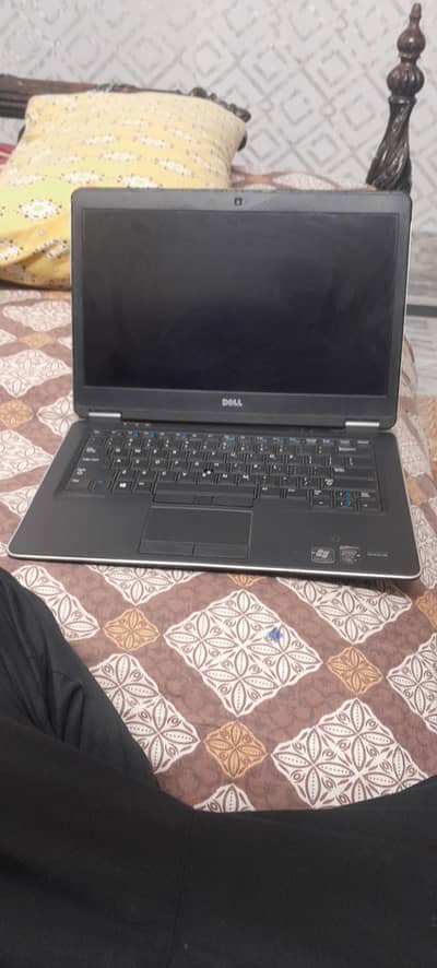 dell laptop for sale in used condition