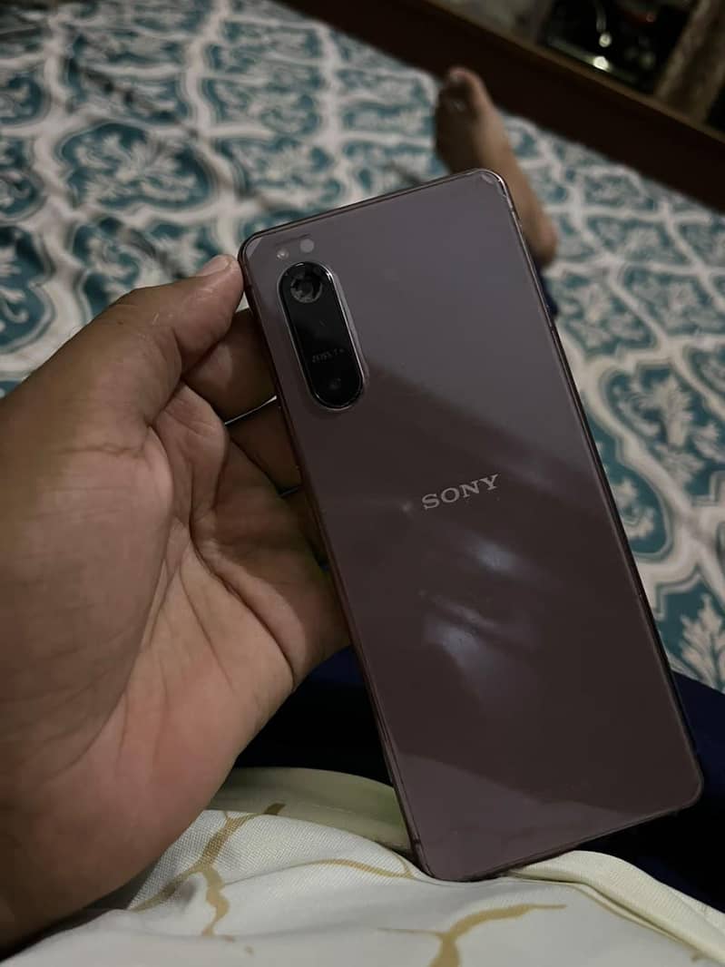 Sony 5 II 1
