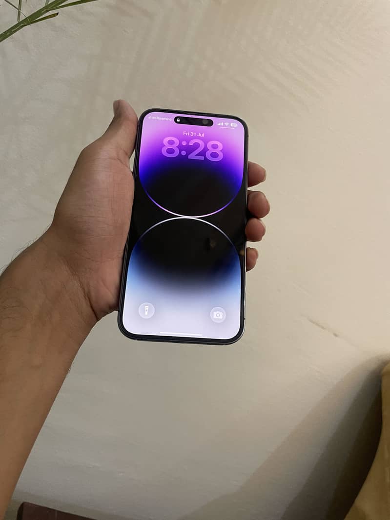 Apple iPhone 14 Pro Max 1