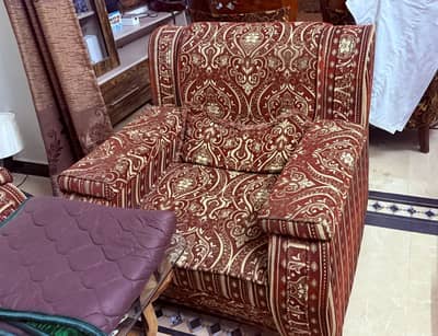 7 Seater Sofa Set for Sale – Good Condition