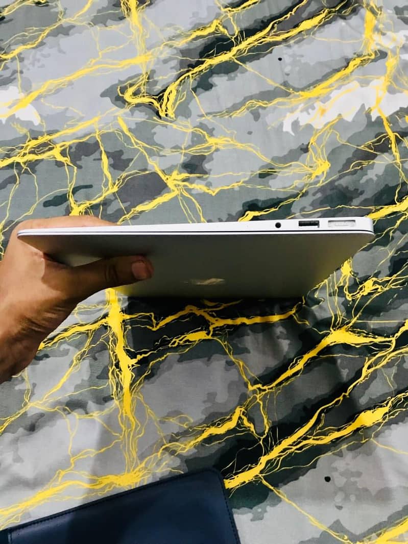 MacBook Air 2015 4