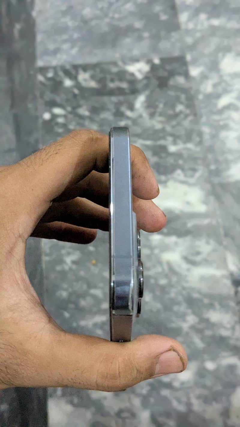 Apple iPhone 13 Pro Max 3