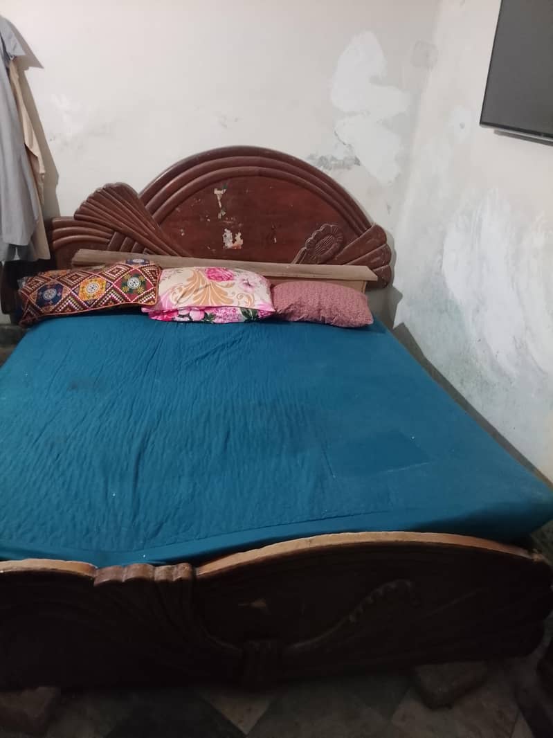 double bed big size good condition 0