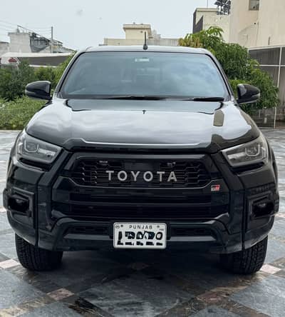 Toyota Hillux Revo Gr-S