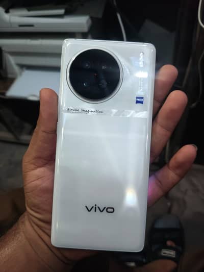 Vivo X90s