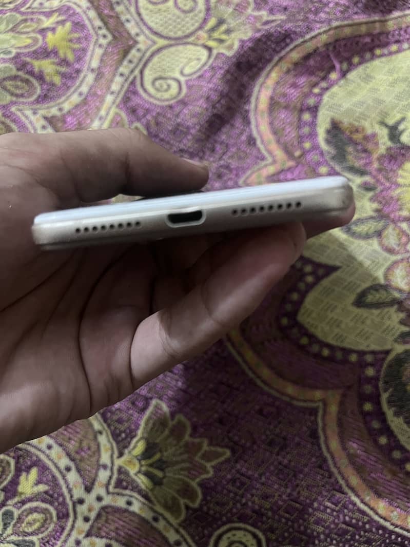 Oppo A37 0