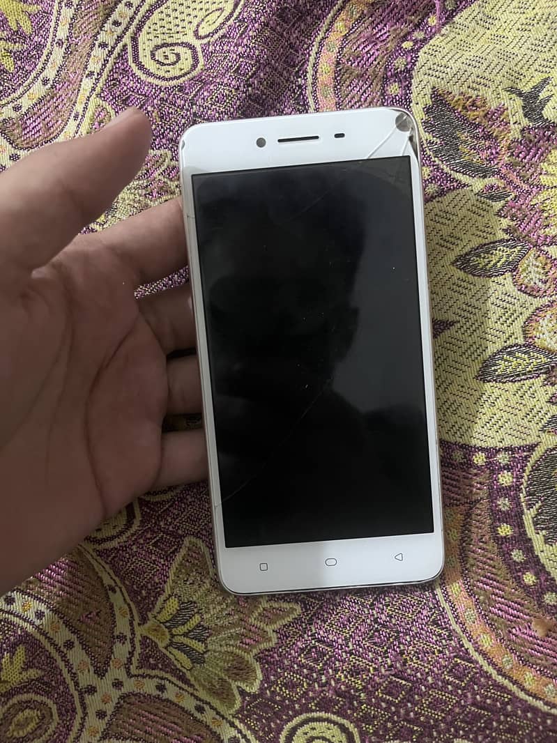 Oppo A37 5