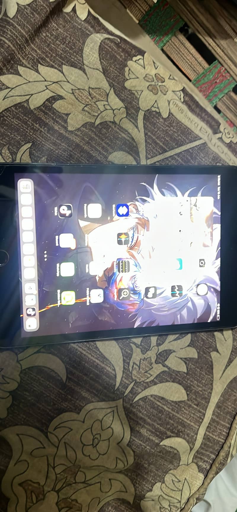 iPad mini 5 with box available 2