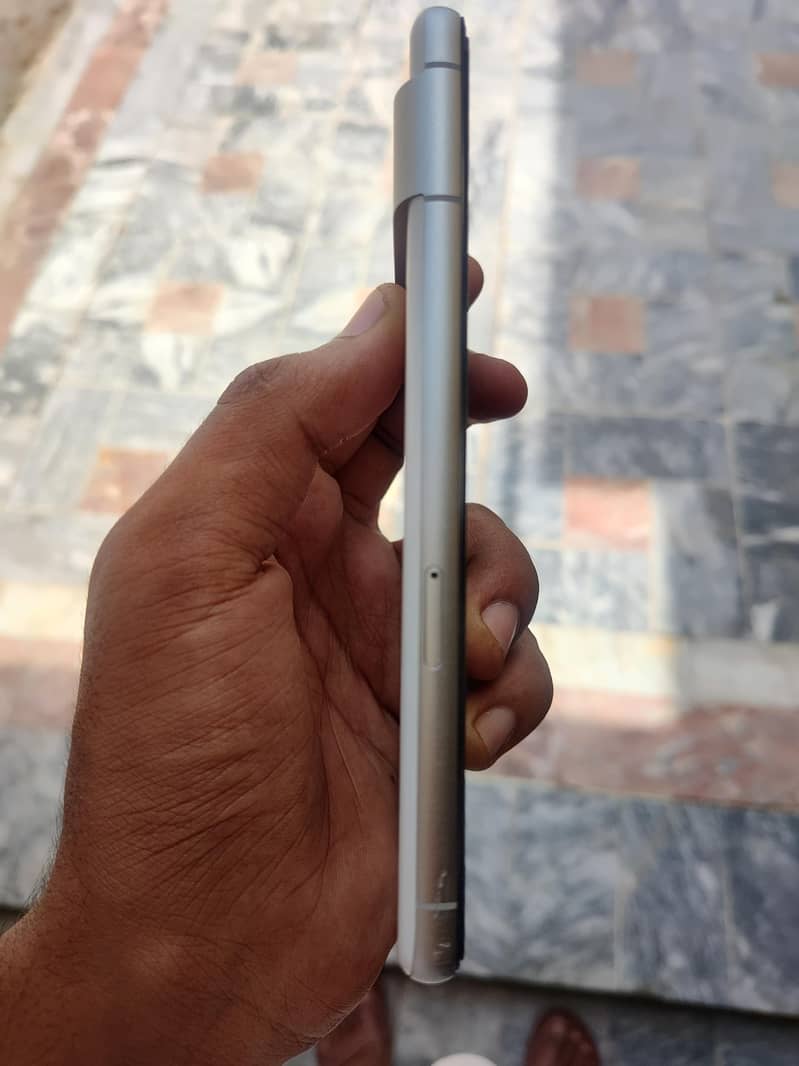 Google Pixel 7 3