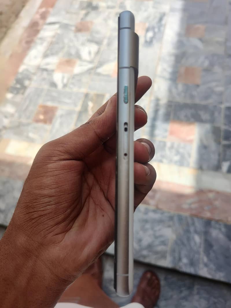 Google Pixel 7 4