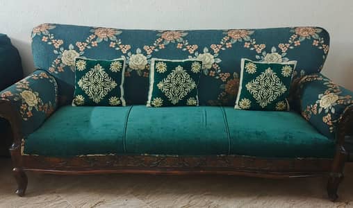 5 Seater Sofa Set for Urgent Sale