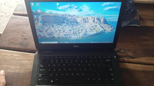 Model: Dell Latitude 3300